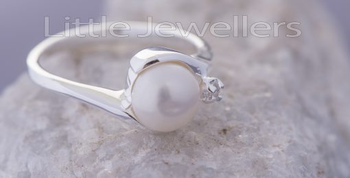 Sterling Silver pearl Engagement Ring
