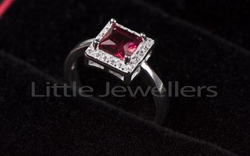 This daring ruby ring will put you in the spotlight