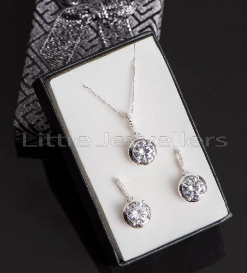 Bold, Unique and stunning Sterling Silver Necklace set