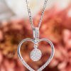 Heart-shaped pendant necklace