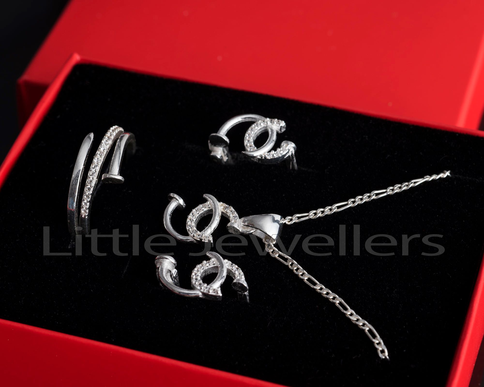 silver necklace set