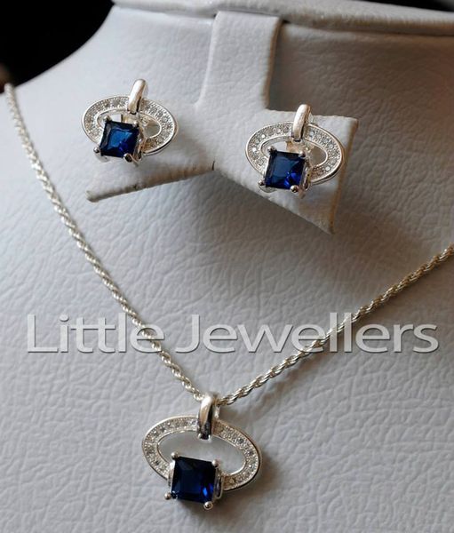 silver sapphire necklace set