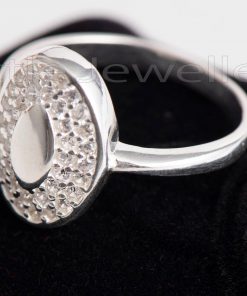 oval shaped cocktail ring