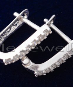 These rectangular loop earrings are small yet beautiful, and they add a lot of volume to your look.