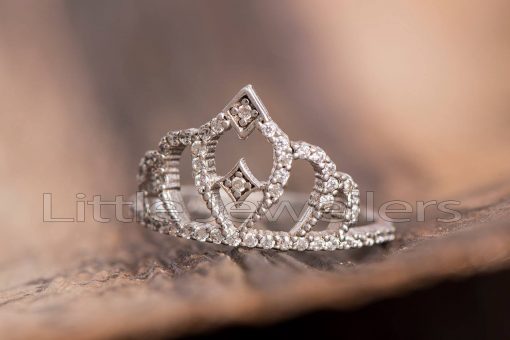  This stunning silver tiara ring will transform you into a princess.