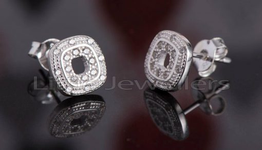 These stunning earrings are a must-have piece of jewelry. These silver earrings are the perfect size & look great.