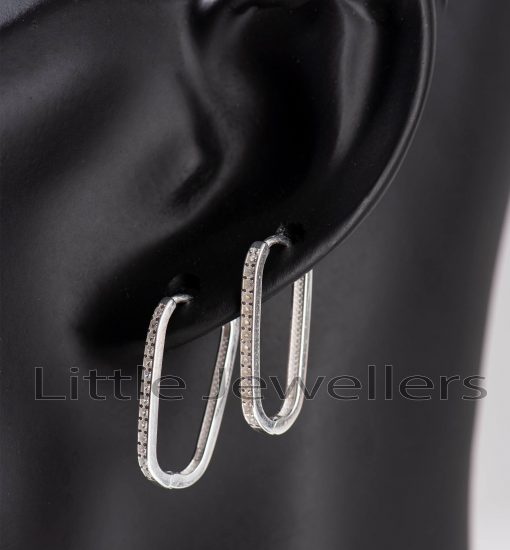 Get in on the latest trend with these rectangular loop earrings.
