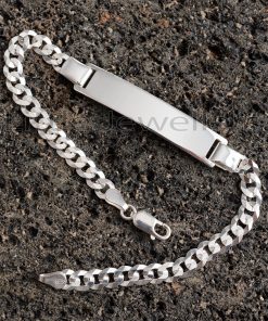 This fashionable men's bracelet is a must-have for any jewelry collection. It has a plate in the center that can be engraved and is made of solid silver.