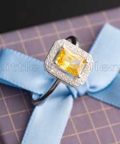 This 925 Sterling Silver Yellow Citrine Ring is ideal for you because it is both unique and meaningful.