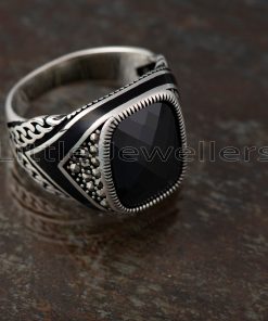 Make a lasting impression with this fashionable Sterling Silver Male Ring made of high-quality materials.