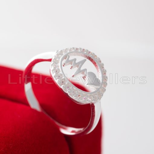 Let your love sparkle with this stunning heartbeat ring. Its gently pulsing heart design and dazzling zirconia stones will leave them speechless.