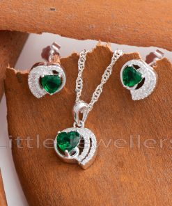 Make a beautiful fashion statement with this majestic necklace set that showcases a dazzling cz emerald green pendant and heart-shaped stone earrings. Make a lasting impression with this truly spectacular jewelry set!