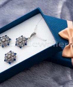 Give mom the perfect Mother's Day gift - a beautiful sapphire jewelry set with marcasite stones. Show your unconditional love with this lightweight, vintage-look silver jewellery set.