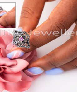 Make a statement with this daring & stunning ring. Its intricate & bold design makes it an ideal accessory to showcase your unique style. This chunky ring is the epitome of fashionable rings for women