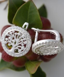 Show your mom how much you care with these beautiful, top-quality silver earrings featuring a Tree of Life design, shimmering stones, & intricate detailing. A classic gift for any jewelry collection.