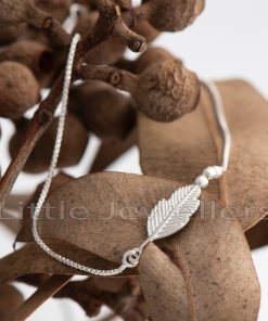 Get your hands on this beautiful, nature-inspired silver anklet. A fashionable and durable addition to any outfit, only available at our shop in Nairobi. Get it now!