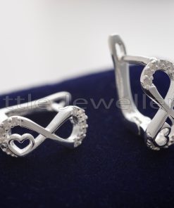 Look stunning with these glamorous silver infinity earrings. Perfect for special occasions or everyday wear, they'll add a touch of sophistication and a unique style that's sure to get noticed.