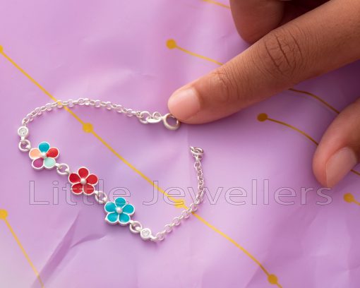 Treat your little one to something special with our beautiful Sterling Silver Flower Bracelet, perfect for any occasion. Shop our collection for quality children jewelry and girls gifts.