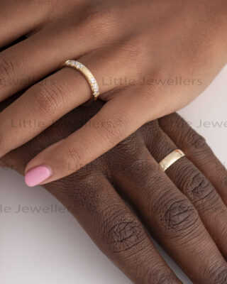 Silver, gold, and tungsten wedding rings for couples in Kenya – with free engraving and countrywide delivery